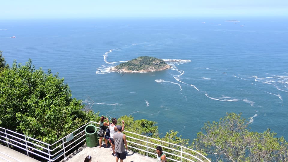 Rio de Janeiro: Sugar Loaf with Lunch and Helicopter Flight - Lunch in a Barbecue Restaurant: Fuel, Not a Full Detour