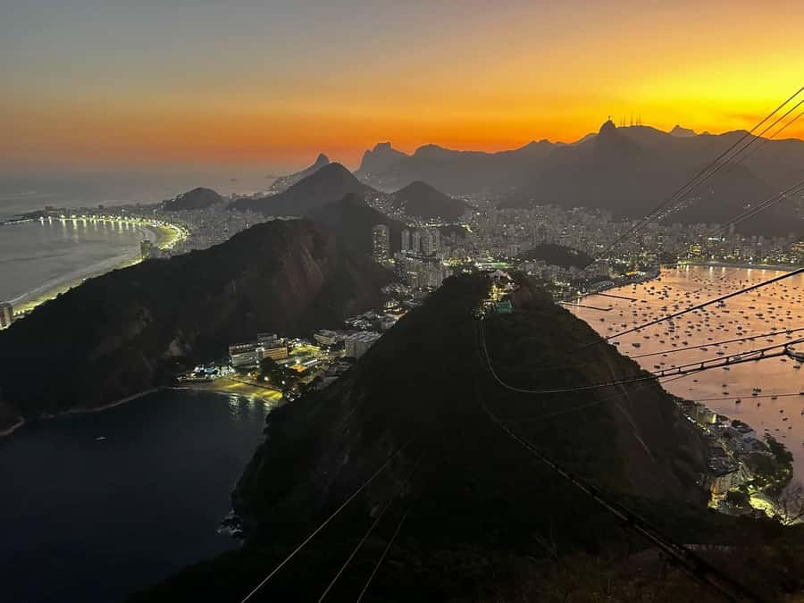 Rio De Janeiro: SUGARLOAF MOUNTAIN HIKE & CLIMB - Sugarloaf Mountain hike-and-climb: why you should consider the harder route