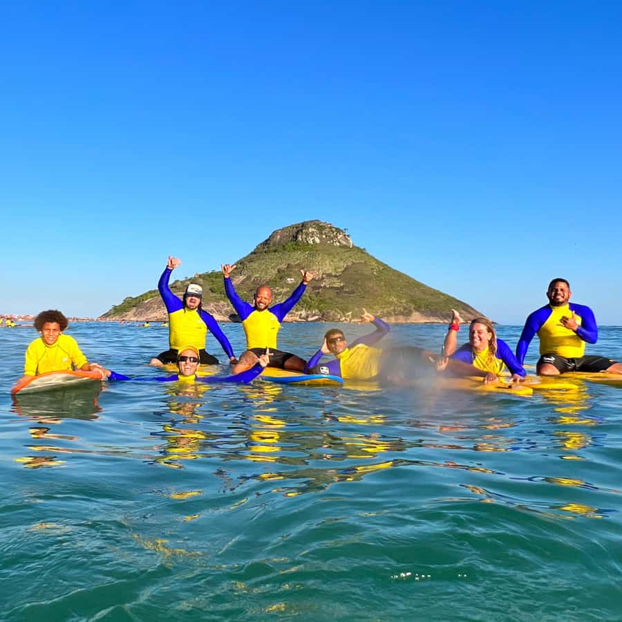 Rio de Janeiro: Surflessons and surfcoach. - On the water: beginner basics and intermediate/advanced technique