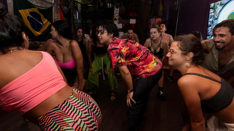 Rio Experience: Caipirinha Workshop (2 Caipis) + Funk Class - What to Bring, and Small Practical Notes That Save You Time