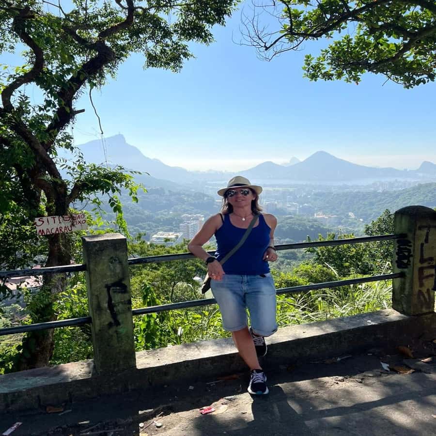 Rio: Favela Rocinha Tour with Local Guide & Secret Spots - Viewpoints and secret spots: the payoff and the budget reality
