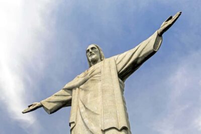 Rio: Maracanã Stadium & Christ the Redeemer by Rack Railway - Cosme Velho and the rack railway up through Tijuca Forest