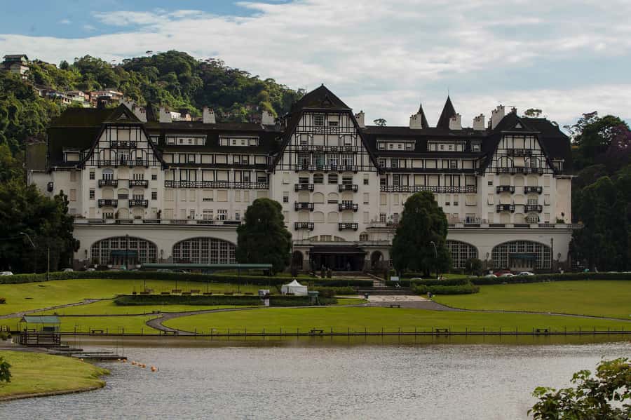 Rio: Petrópolis Guided Cultural City Day Tour with Pickup - Imperial Palace and the Imperial Museu: where the monarchy becomes concrete