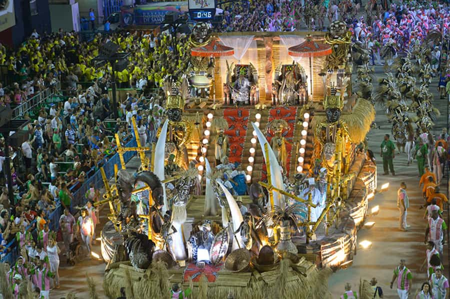 Rio: Premium Carnival Seating with Food, Drinks, & Transfers - Value check: what makes this VIP seating feel like a smart trade