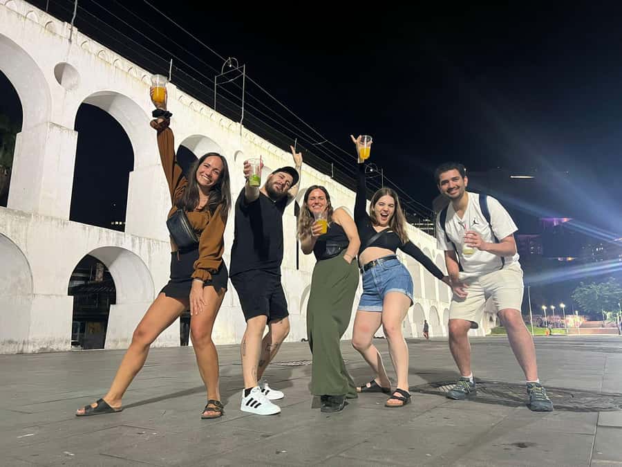 Rio: Pub Crawl in Lapa with Cachaça Tasting and Live Samba - Selarón steps: a photo stop that doesn’t feel rushed