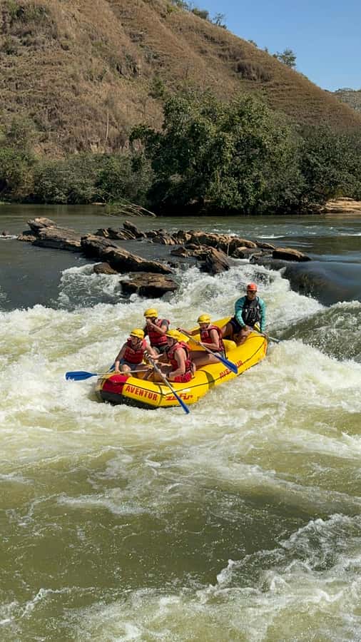 Rio: White Water Rafting Adventure tour in Rio de Janeiro - Languages and communication: you’ll be in good hands