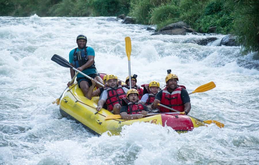 Rio: White Water Rafting Adventure tour in Rio de Janeiro - Your rafting day: from pickup to the river