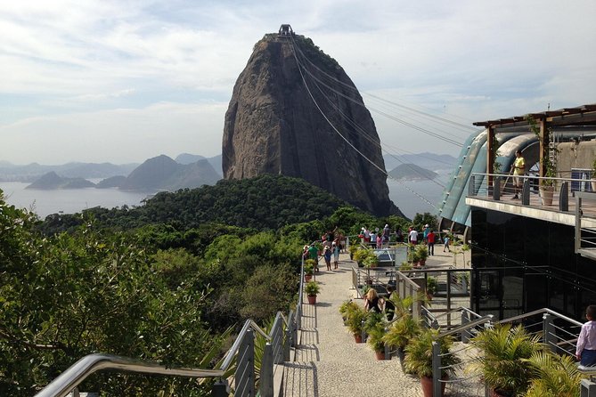 Skip the Line to Christ Redeemer, Sugar Loaf and Barbecue Lunch - Metropolitan Cathedral + Sambodrome: quick stops, big meaning