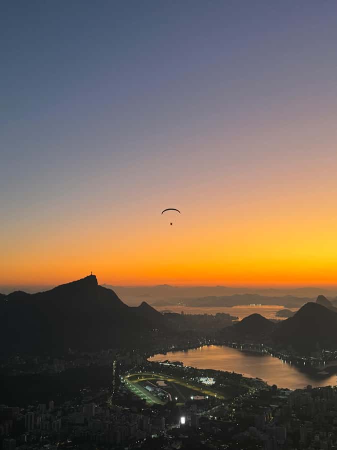 Sunrise at Morro Dois Irmãos + Vidigal Favela Experience - Key things to know before you go