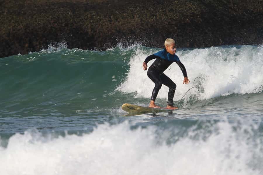 Surf lessons: in Arpoador in Ipanema. - Small-group coaching: what you gain with up to 6 people
