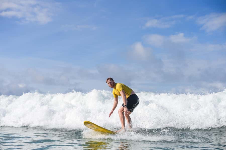 Surf lessons: in Arpoador in Ipanema. - Instructor communication: Portuguese, Spanish, and English help a lot
