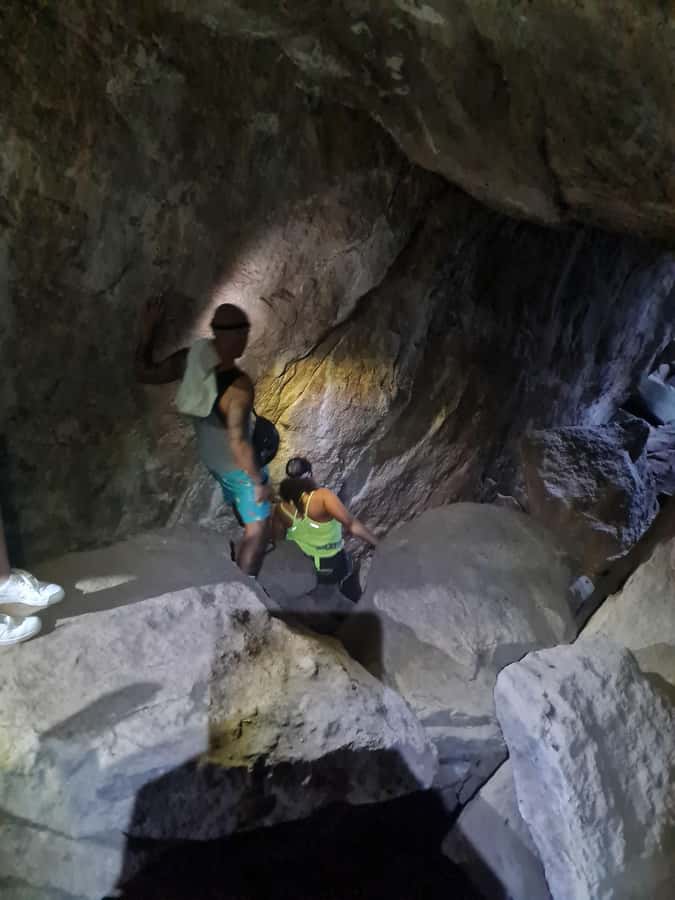 Tijuca Rain Forest - Adventure through Waterfalls & Caves - The cave hike: the highlight (and how to think about difficulty)