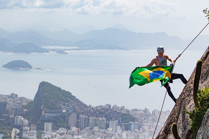 Trail and Rappel on Morro Dois Irmãos - Getting There from Vidigal: Short Rides That Change Everything