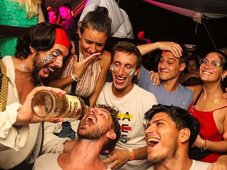Unforgettable Boat Party - Rio at Night: Sugarloaf, Christ, and Beaches from the Deck